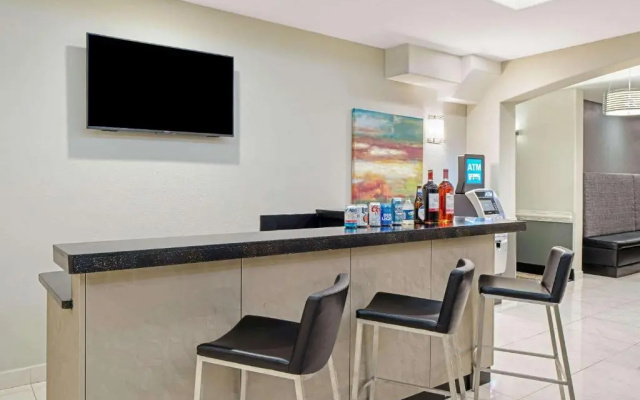 La Quinta by Wyndham Mercedes