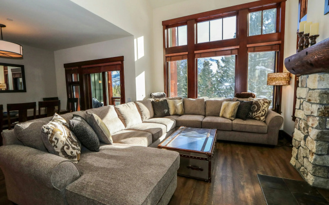 Juniper Crest #25 Condo