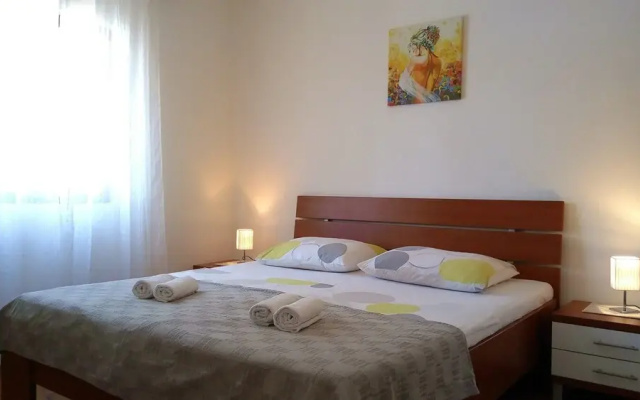 Apartments Franica