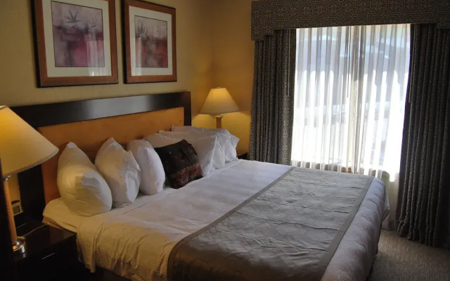 White Pines 2-BD at Westgate - Monitor