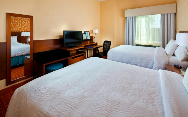 Fairfield Inn & Suites by Marriott Houston Hobby Airport.