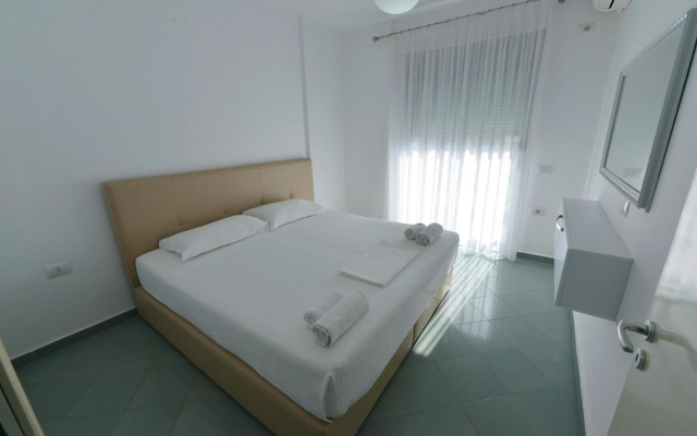 ApartHotel Miramare Sarande