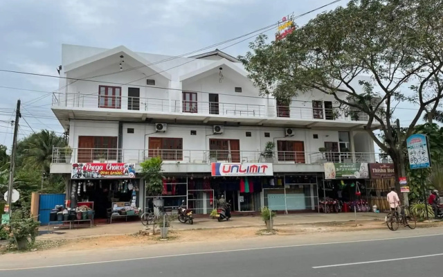 Thisha Hotel