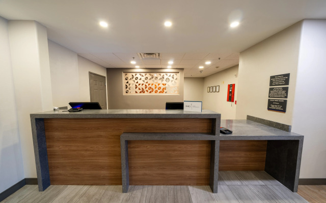 Candlewood Suites Deer Park TX by IHG