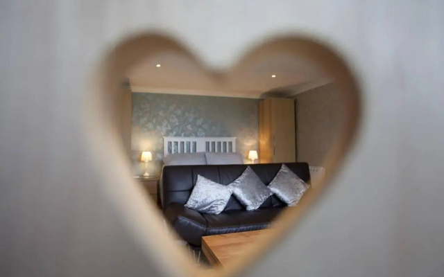 Highridge Apartment