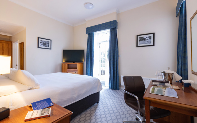 Avisford Park Hotel