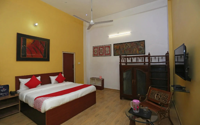 OYO Flagship 19120 The Classio Guest House