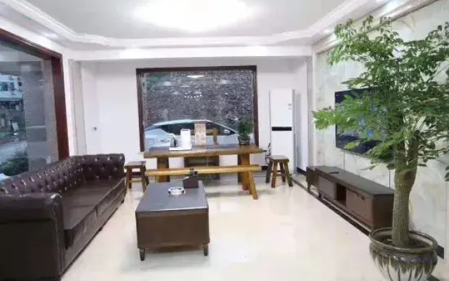 Yueqing 168 Hotel