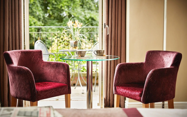 Lion Quays Hotel & Spa