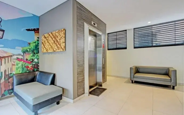 Townhouse Oak Ixo Hotel