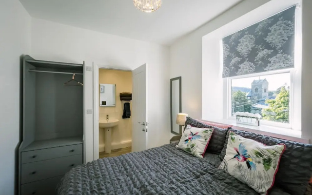 Village View Flat in the Lakes