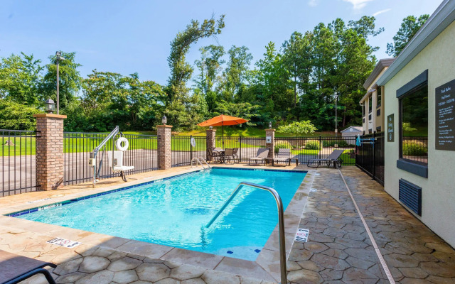 Comfort Inn Tupelo Central
