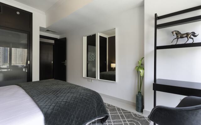 Отель One Perfect Stay - Al Majara 3 комната для гостей