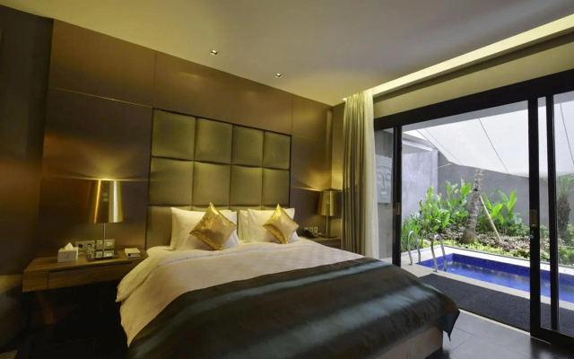 Отель Amaroossa Suite Bali