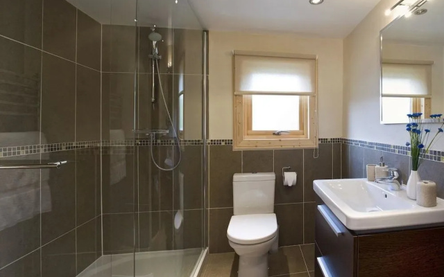 Cherbridge Lodges Riverside Lodges Short Lets