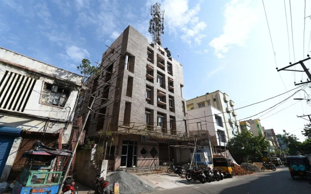 OYO 16048 Sri Raghavendra Inn