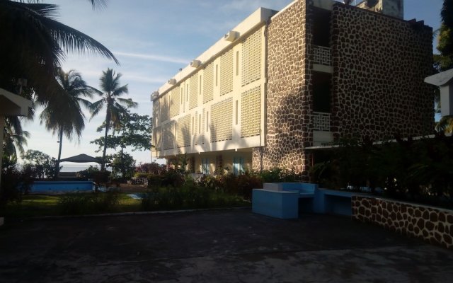 Hotel Al Amal in Anjouan, Comoros from 124$, photos, reviews - zenhotels.com hotel front