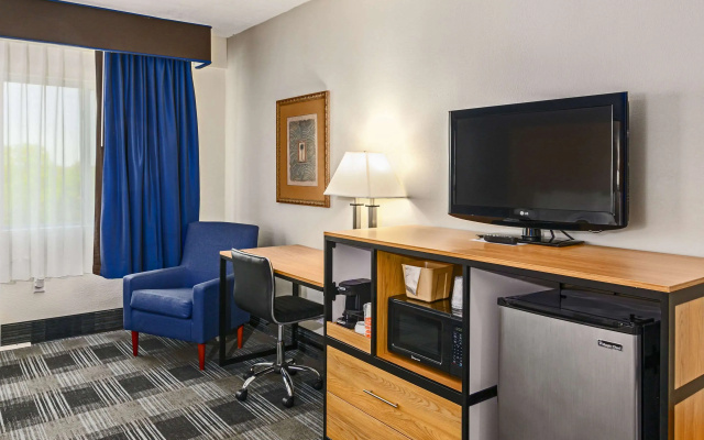 Quality Inn Bourne - Cape Cod