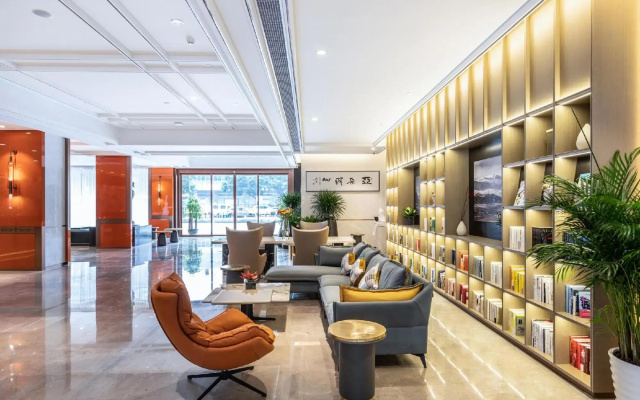 Atour Hotel Jiaokou subway station, Liwan, Guangzhou