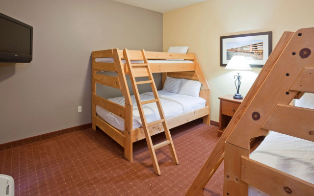 AmericInn by Wyndham Fargo Medical Center