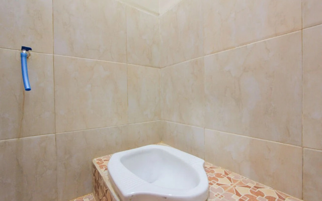Spot On 2210 Hifana Residence