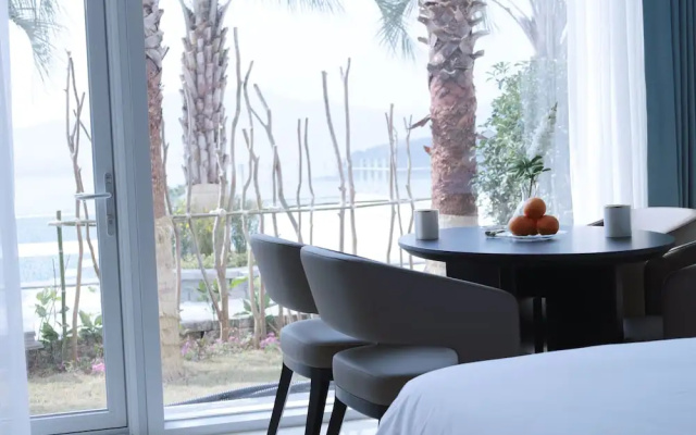 Calacatta Hotel & Resort