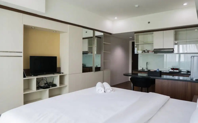 City View Studio Apartment at Tamansari La Grande