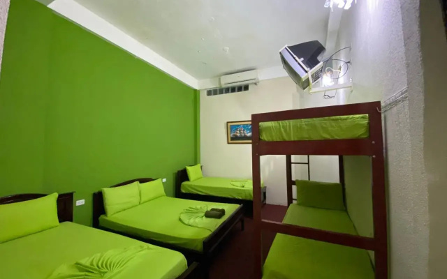 Hostal Puerto Azul
