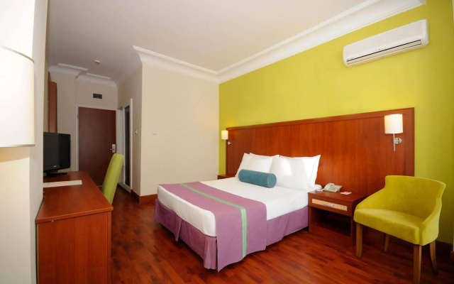 Sun Bay Park Hotel