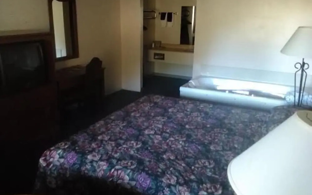The Razorback Lodge