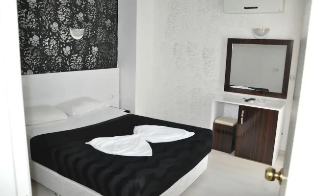 Madi Otel Lara