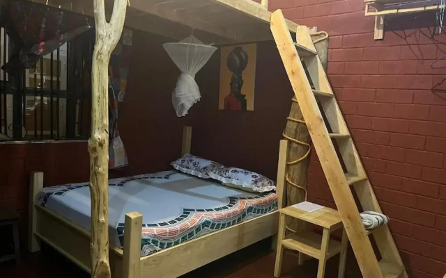 Meleji House