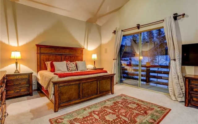 7700 Sterling Drive 5 Bedroom Home