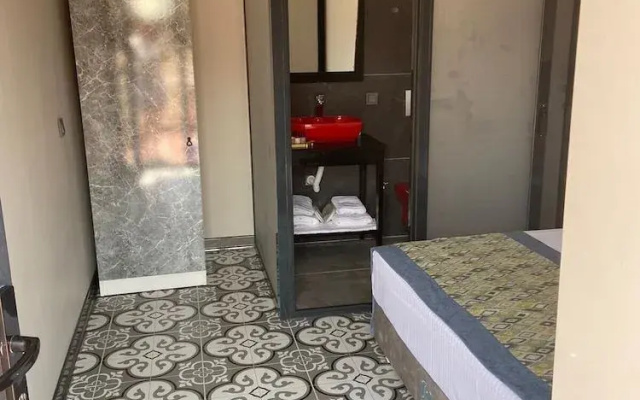 Assos Bianca Suites