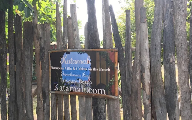 Katamah Beachfront Guesthouse