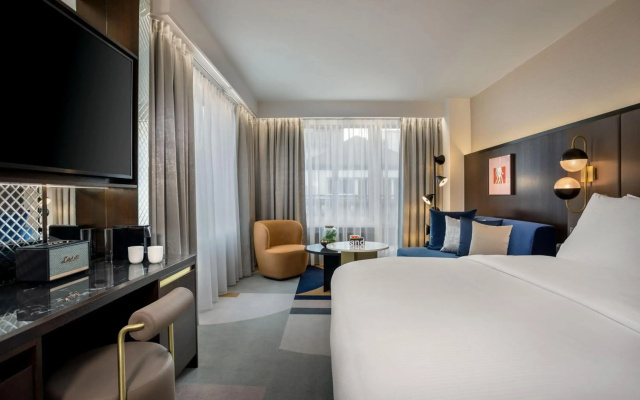 Neues Schloss Privat Hotel Zurich, Autograph Collection