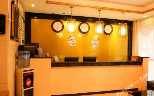 Jingmen May Wind E-sports Hotel