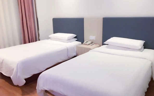 Hanting Hotel Shanghai Hongkou Football Stadium Metro Station