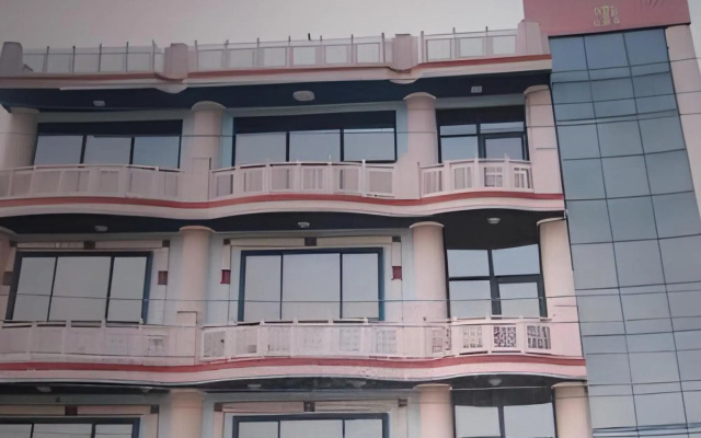 Hotel Maharana Palace