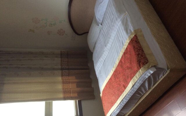 Dongfanghong Hotel удобства в номере