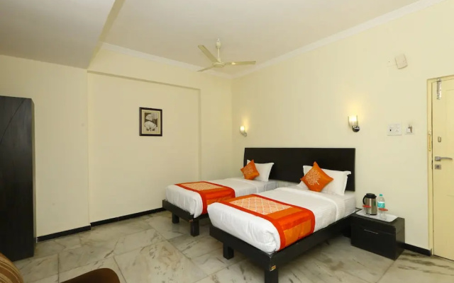 Hotel Planet Grande by OYO Rooms