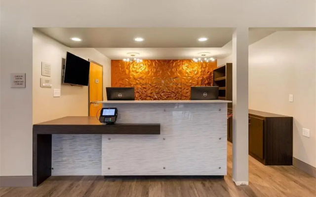 Econo Lodge