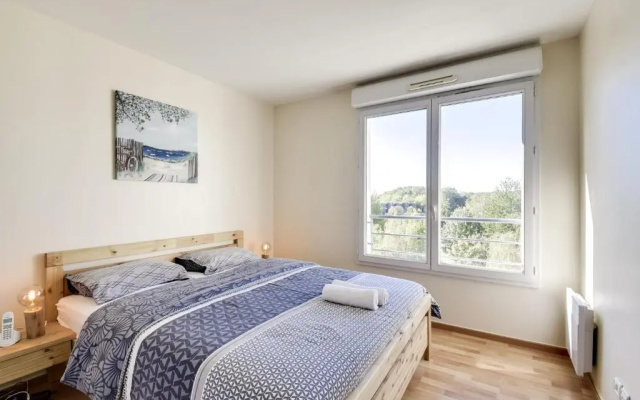 Chic apart with parking and balcony