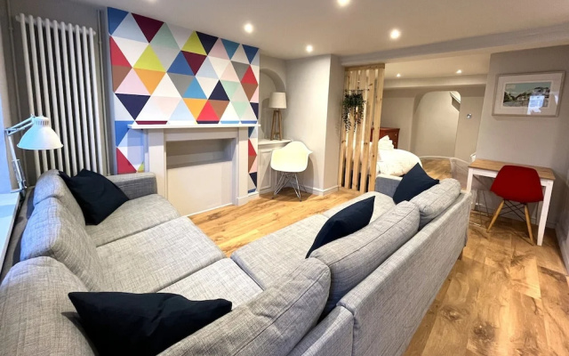 Stylish Studio Apartment in Clifton Village