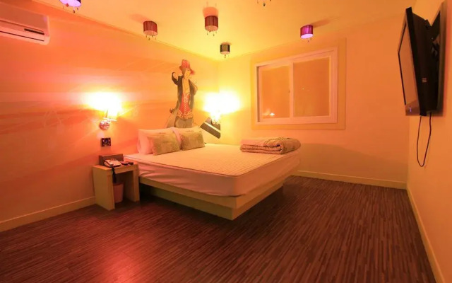 Motel 369