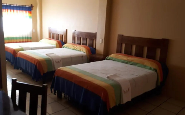 Hotel Alebrijes