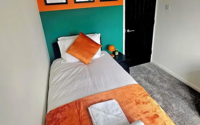 Cozy House in Bridgwater - Sleeps 6 - Long Stays