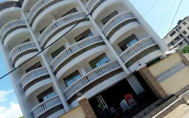 Louis Montfort Grand Resort