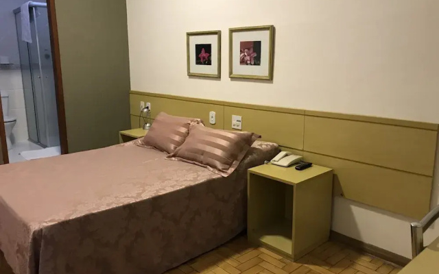 Hotel Verdes Mares