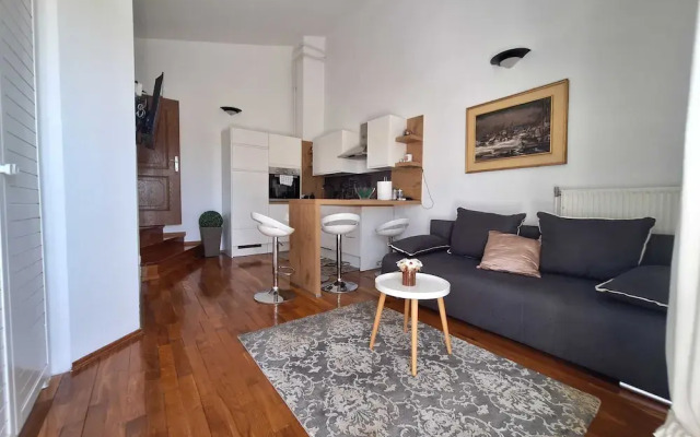 Sea View Apartment Povljana